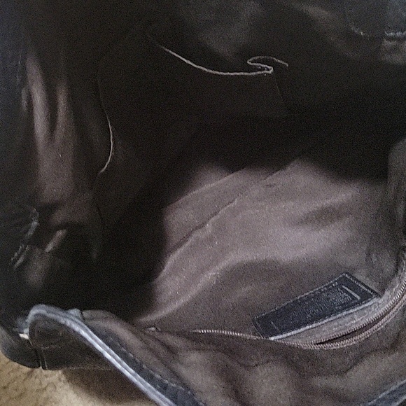 Genuine black leather coach shoulder purse - Picture 4 of 8